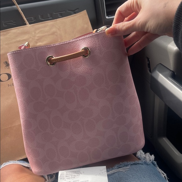 Coach powder Pink Rowan Signature Bucket Bag 2026 soldout authentic - Picture 5 of 7